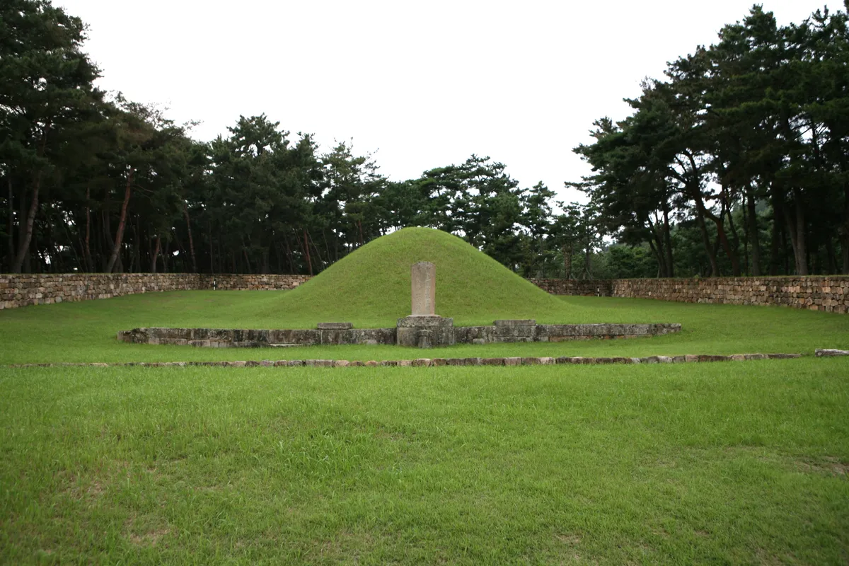 김해 수로왕비릉 사진