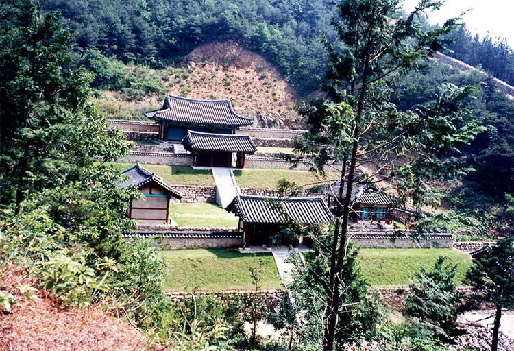 구례 석주관 칠의사묘 사진