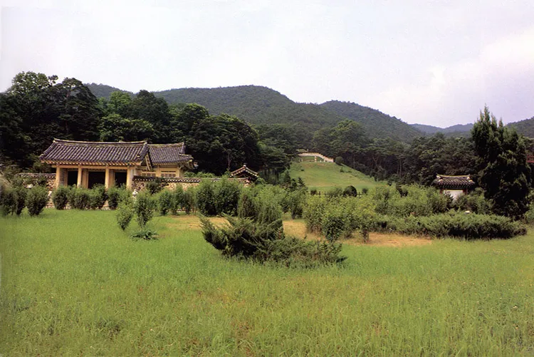 파주 윤관장군묘 사진