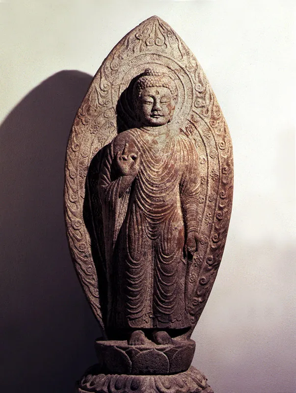 경주 감산사 석조아미타여래입상 사진