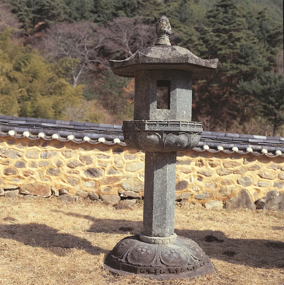 남원 실상사 백장암 석등 사진