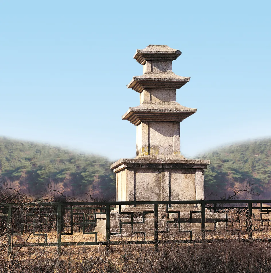 경주 효현동 삼층석탑 사진