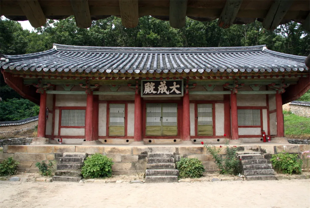 안성향교 대성전 사진
