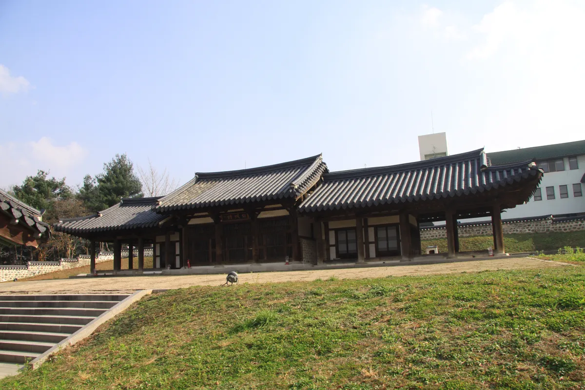 안성 객사 정청 사진