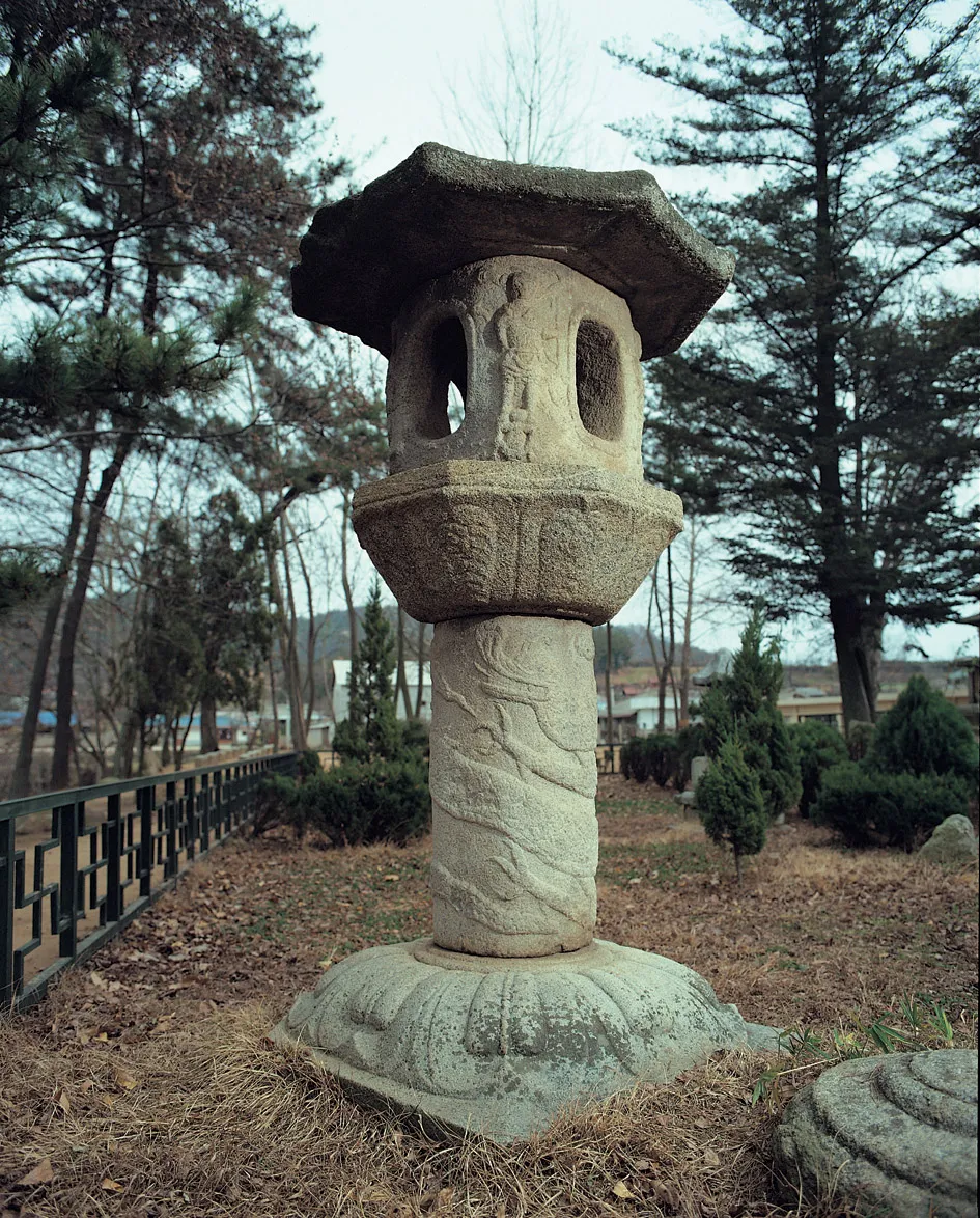 군산 발산리 석등 사진