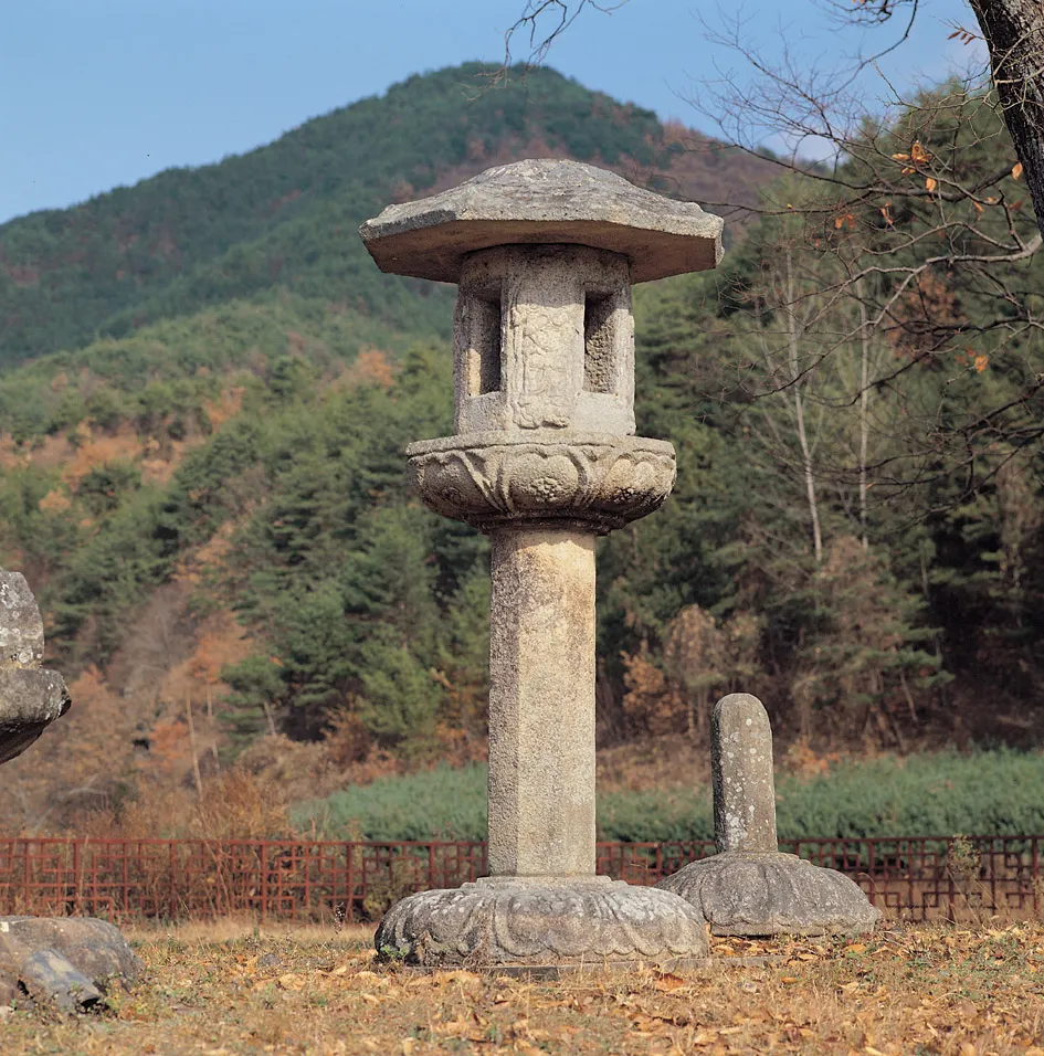 합천 백암리 석등 사진