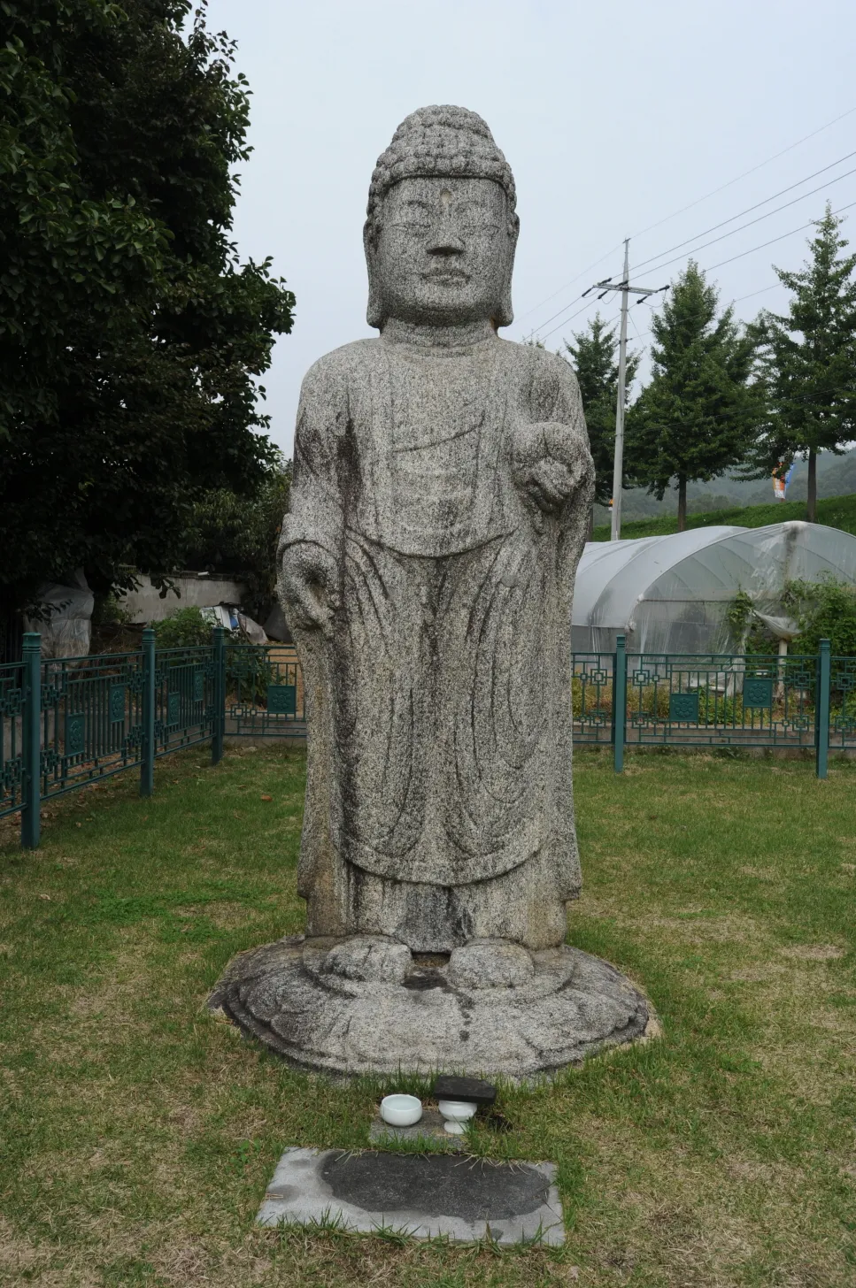 예천 동본리 석조여래입상 사진