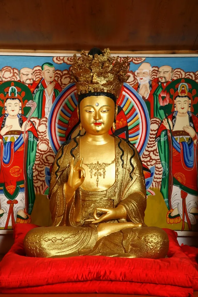 안동 보광사 목조관음보살좌상 및 복장유물 사진