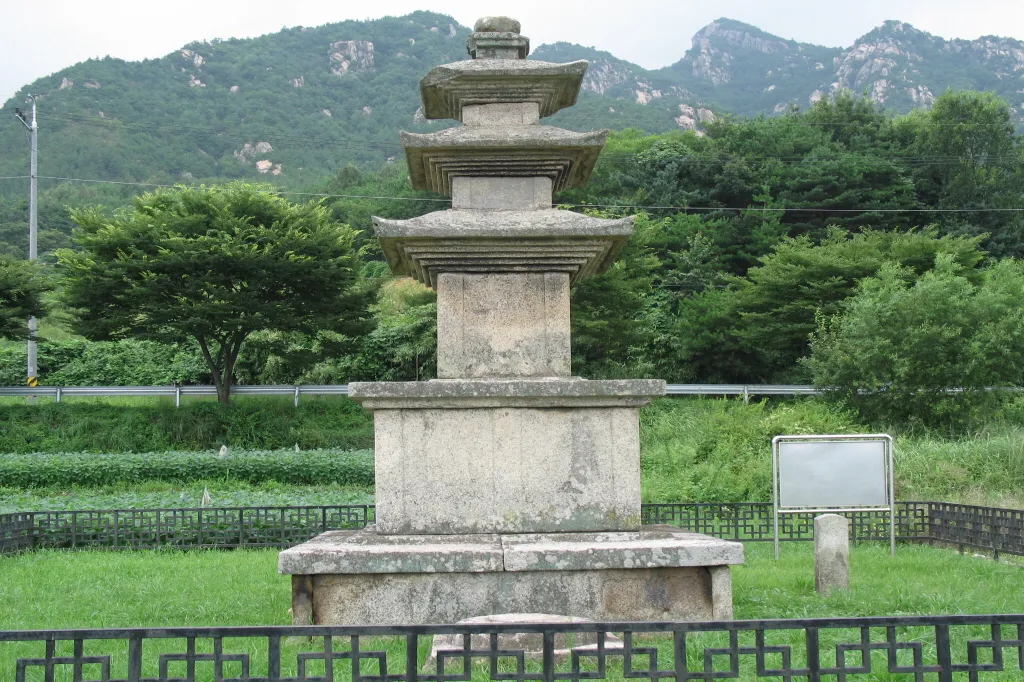성주 법수사지 삼층석탑 사진