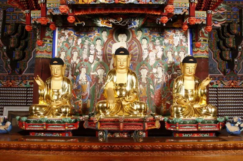 창원 성주사 목조석가여래삼불좌상 사진