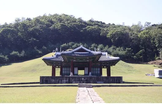 구리 동구릉 숭릉 정자각 사진