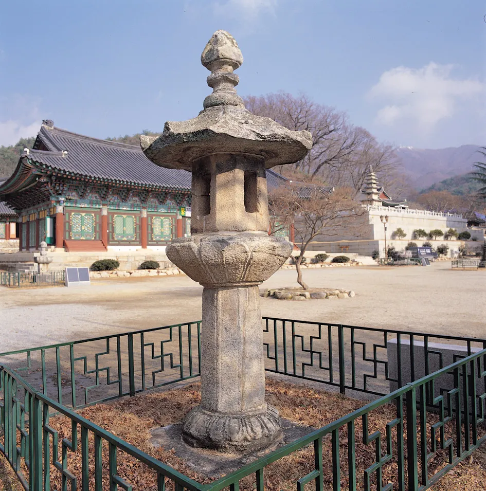 김제 금산사 석등 사진